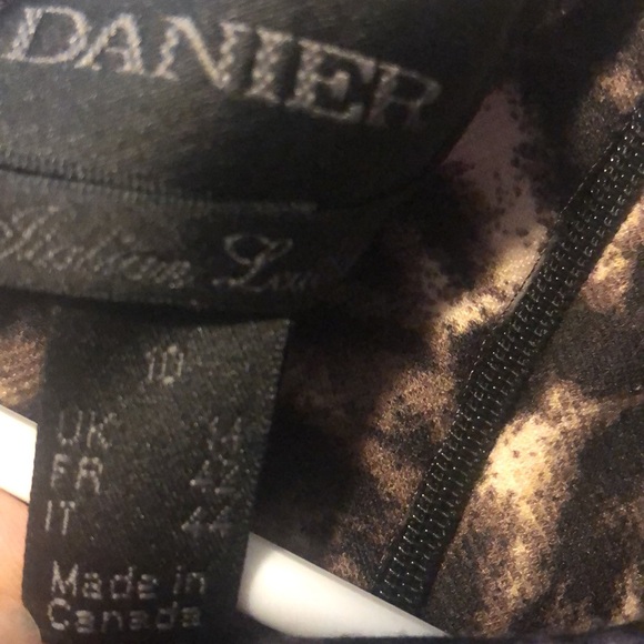 Danier dress, Italian leather detail on side with leopard print 10 - Picture 6 of 6